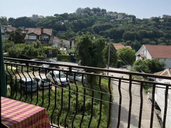 Dvosoban stan 103 m² sa četiri terase u mirnom dijelu – Herceg Novi