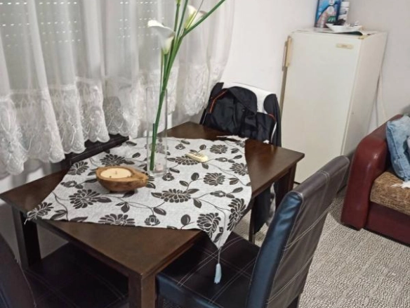Polovina kuće 100 m² sa terasom i pogledom na more – Sutomore, Bar