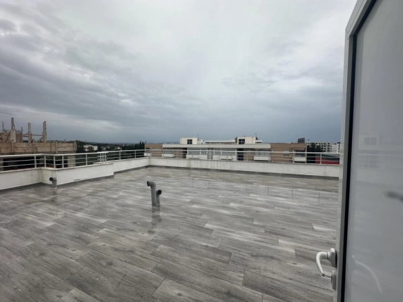 Penthaus 105 m² sa pogledom na planine i krovnom terasom – Đerane, Ulcinj