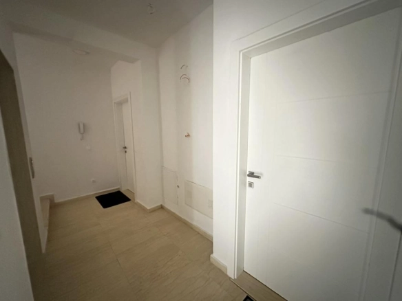 Penthaus 105 m² sa pogledom na planine i krovnom terasom – Đerane, Ulcinj