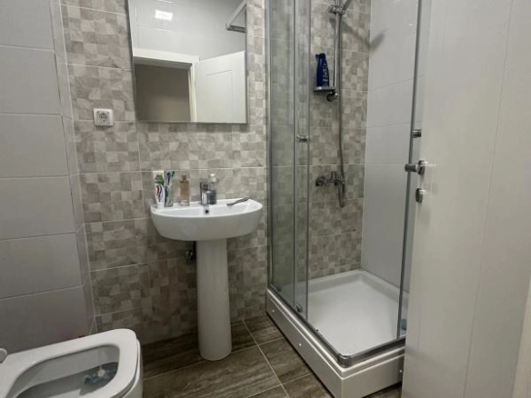 Penthaus 105 m² sa pogledom na planine i krovnom terasom – Đerane, Ulcinj