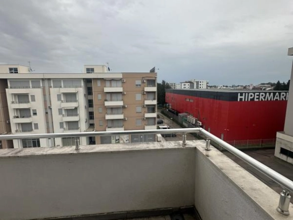 Penthaus 105 m² sa pogledom na planine i krovnom terasom – Đerane, Ulcinj