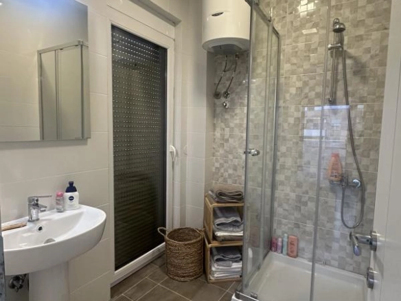 Penthaus 105 m² sa pogledom na planine i krovnom terasom – Đerane, Ulcinj
