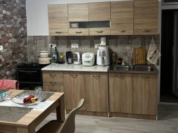 Kuća 200 m² sa pogledom na more i parkingom – Dobra Voda, Bar