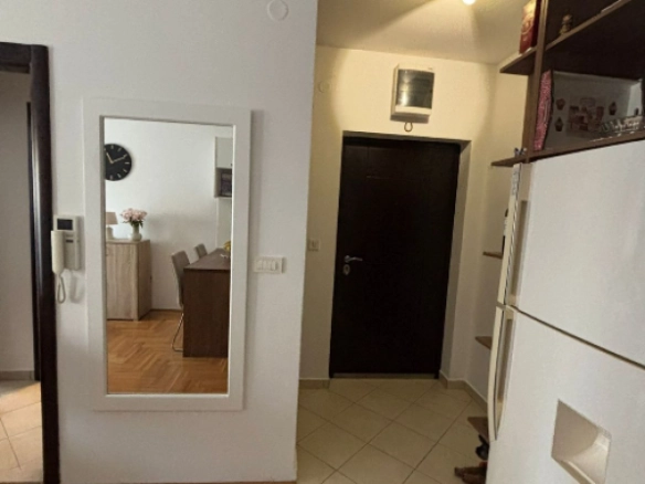 Jednosoban stan 40 m² u novoj zgradi sa liftom – Lazi, Budva