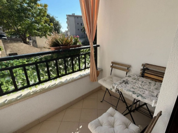 Jednosoban stan 40 m² u novoj zgradi sa liftom – Lazi, Budva