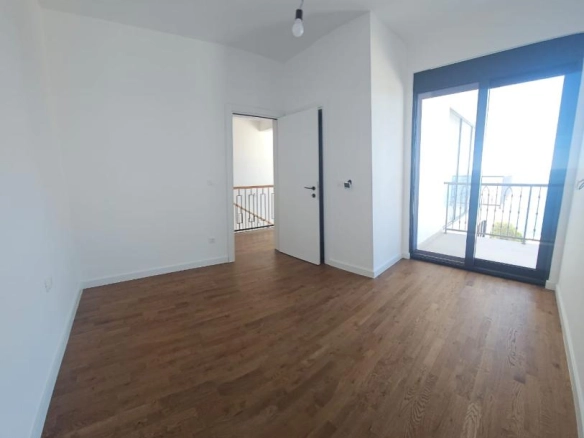 Kuća 250 m² sa bazenom i pogledom na more – Utjeha, Bar