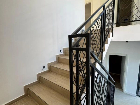 Moderna kuća 196 m² na placu od 400 m² – Polje, Bar