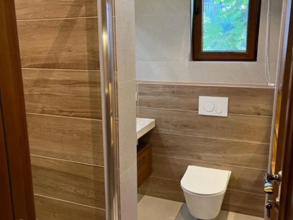 Kuća 200 m² sa panoramskim pogledom na more – Šušanj, Bar