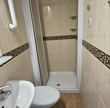 Dvosoban stan 70 m² na dva nivoa sa pogledom na planine – Budva