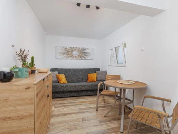 Trospratna kuća 190 m² sa garažom i pogledom na more – Utjeha, Bar