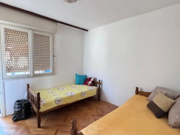 Trosoban stan 100 m² sa tri terase i pogledom na more – Bijela, Herceg Novi