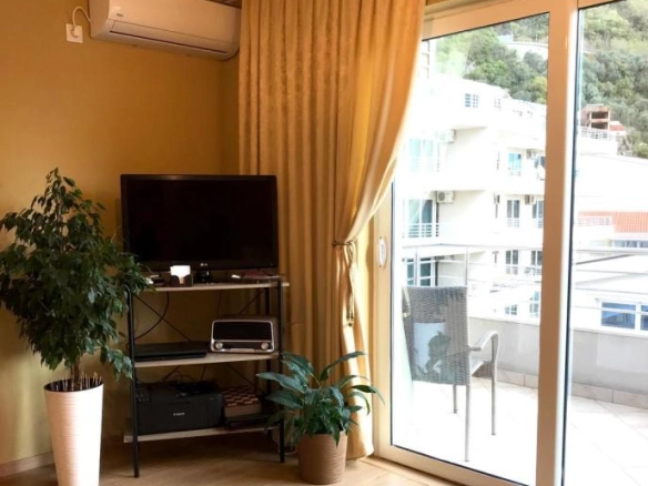Dvosoban stan 61 m² sa panoramskim pogledom na more – Petrovac, Budva