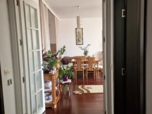 Dvosoban stan 73 m² sa terasom i pogledom na more – Bar