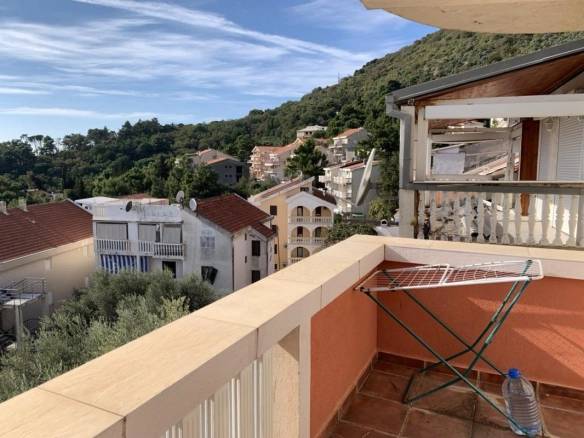 Jednosoban stan 55 m² sa pogledom na more – Petrovac, Budva