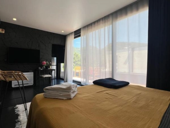 Kuća 167 m² u zatvorenom naselju sa podnim grijanjem – Lastva Grbaljska, Kotor