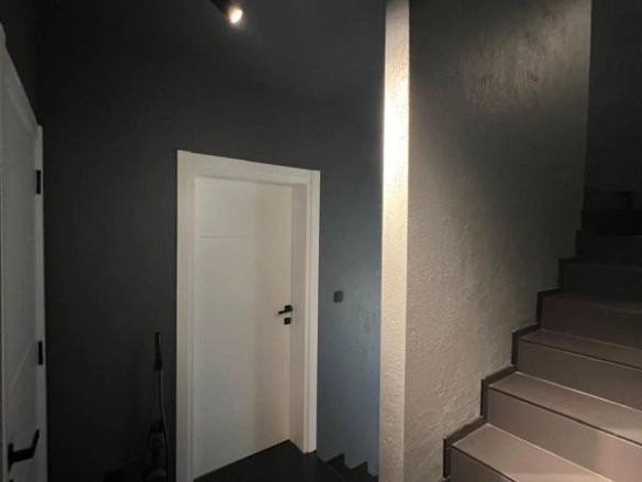 Kuća 167 m² u zatvorenom naselju sa podnim grijanjem – Lastva Grbaljska, Kotor