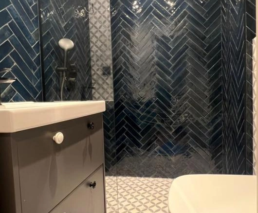 Garsonjera 24 m² sa novim dizajnerskim uređenjem – Rozino, Budva