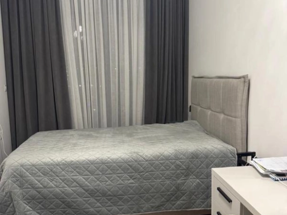 Dvosoban stan 80 m² sa velikom terasom i pogledom na planine – Bar