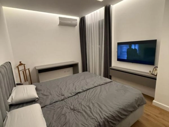 Jednosoban stan 65 m² sa terasom i djelimičnim pogledom na more – Bar
