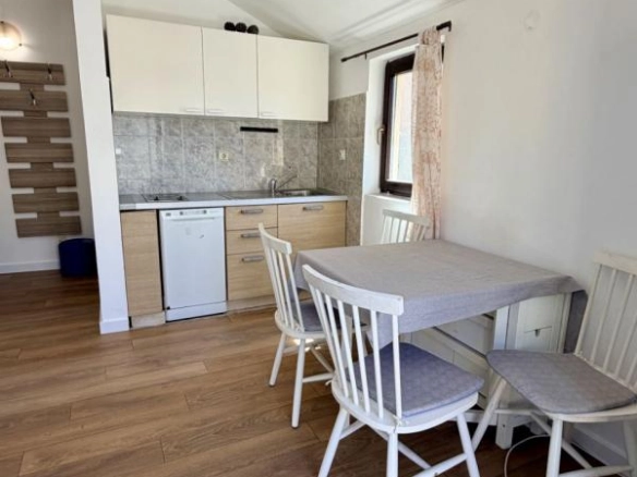 Jednosoban stan 46 m² sa pogledom na more i planine – Bečići, Budva