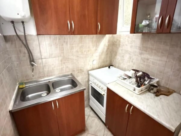 Dio kuće 108 m² na dva nivoa sa zasebnim ulazom – Sutomore, Bar