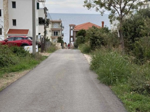 Plac 400 m² sa mogućnošću gradnje P+2 – Dobra Voda, Bar