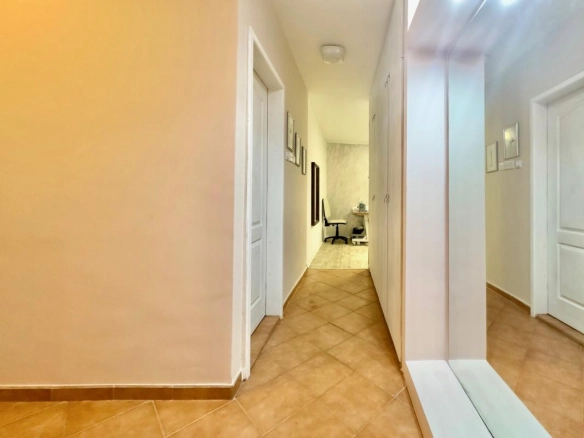 Dvosoban stan 80 m² sa terasom i parkingom – Seljanovo, Tivat