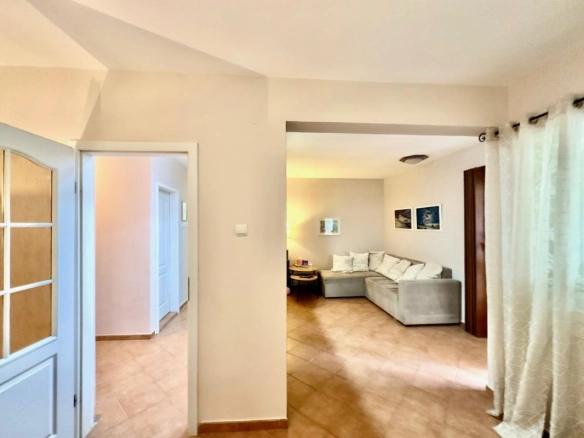 Dvosoban stan 80 m² sa terasom i parkingom – Seljanovo, Tivat