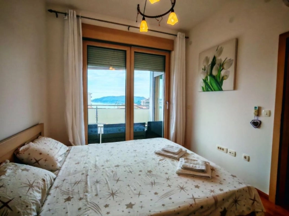 Jednosoban stan 52 m² sa direktnim pogledom na more – Bečići, Budva