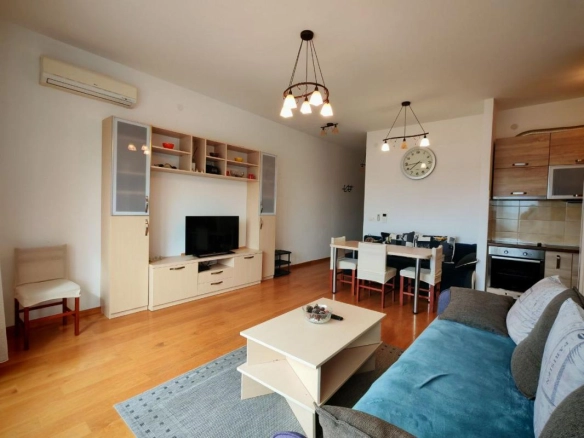 Jednosoban stan 52 m² sa direktnim pogledom na more – Bečići, Budva