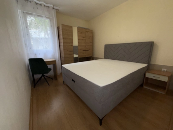 Dvosoban stan 51 m² sa privatnim dvorištem – Bijeli Do, Budva