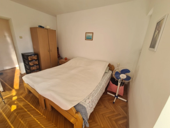 Trosoban stan 100 m² sa dva ulaza i terasama – Babilonija, Budva