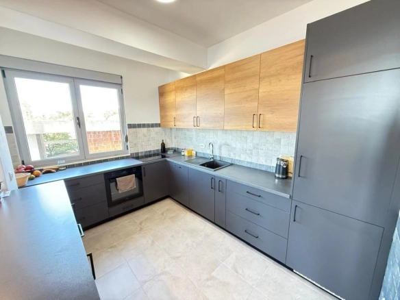Trosoban stan 129 m² sa panoramskim pogledom na more – Dobra Voda, Bar