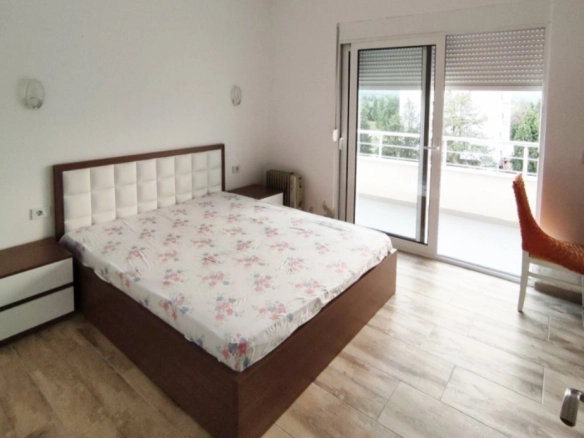 Jednosoban stan 62 m² sa dva velika balkona u novogradnji – Ulcinj