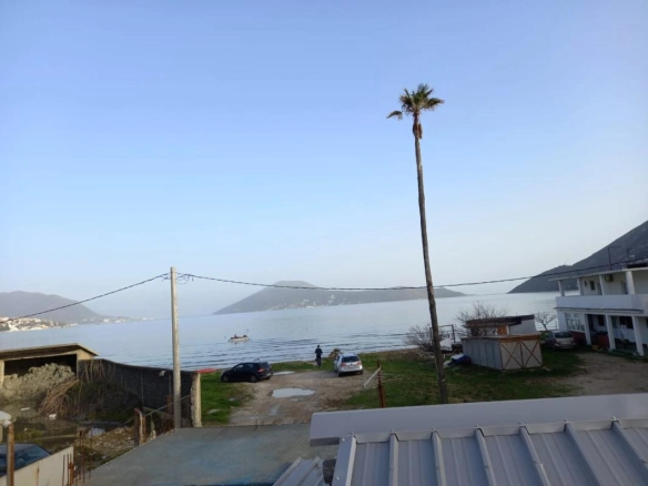 Kuća 140 m² na prvoj liniji do mora – Igalo, Herceg Novi