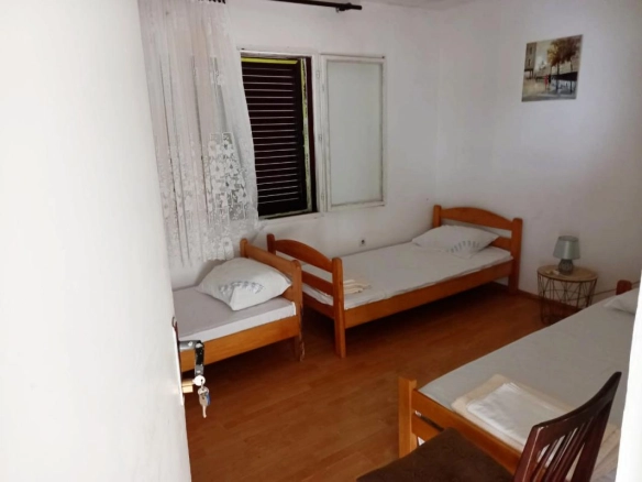 Kuća 140 m² na prvoj liniji do mora – Igalo, Herceg Novi