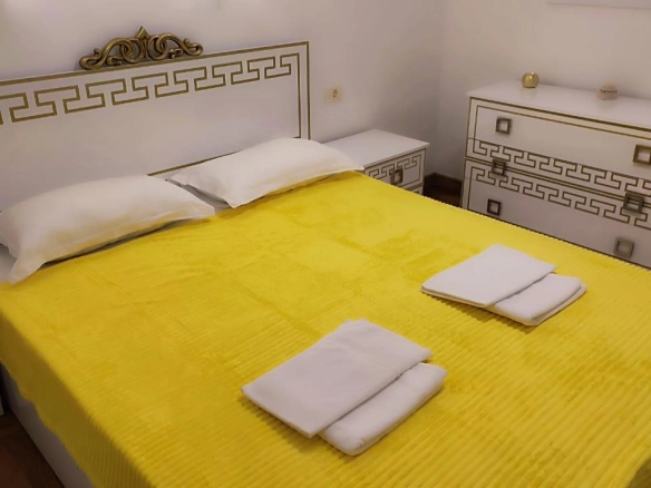 Trosoban stan 104 m² sa pogledom na more u kompleksu s bazenom – Dobra Voda, Bar