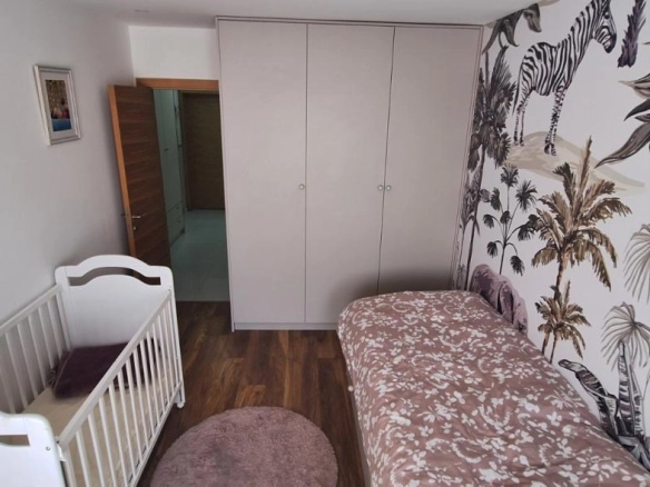 Trosoban stan 89 m² potpuno renoviran i namješten – Podgorica