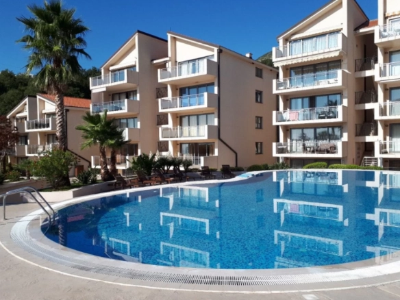 Jednosoban stan 47 m² sa terasom i pogledom na more – Pržno, Budva