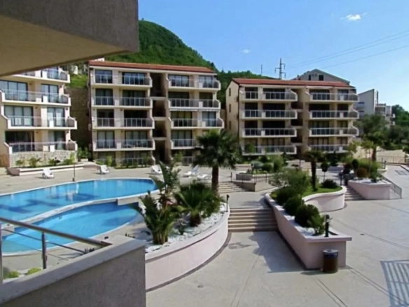 Jednosoban stan 47 m² sa terasom i pogledom na more – Pržno, Budva