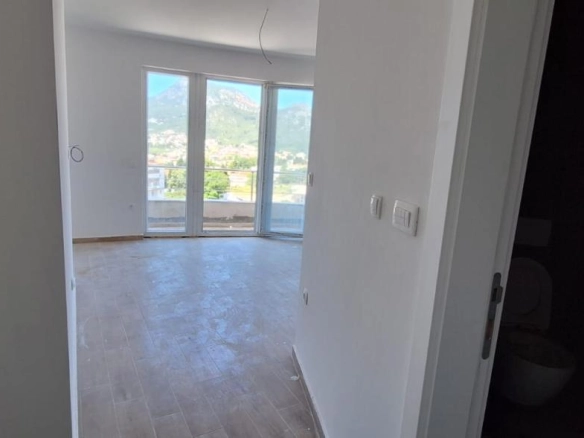 Dvosoban stan 63 m² u novogradnji sa pogledom na planine – Sutomore, Bar