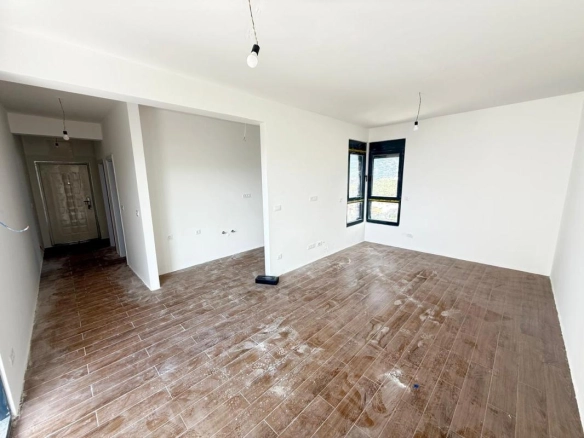 Jednosoban stan 54 m² sa pogledom na more – Dobra Voda, Bar
