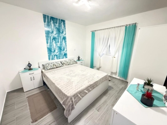 Kuća 68 m² sa pogledom na more na placu od 108 m² – Sutomore, Bar