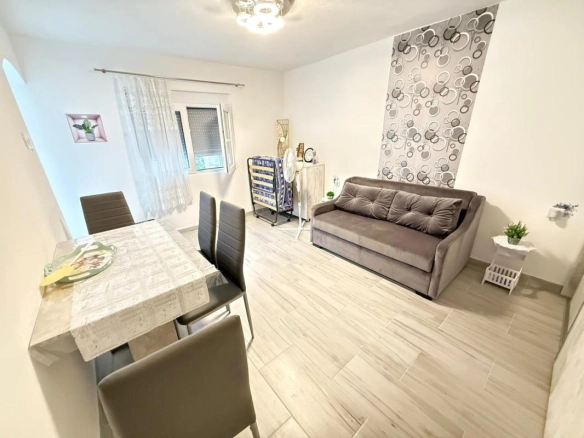 Kuća 68 m² sa pogledom na more na placu od 108 m² – Sutomore, Bar
