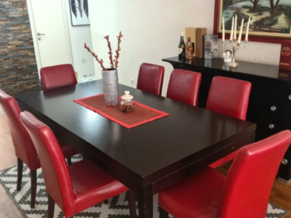 Trosoban stan 92 m² potpuno renoviran i moderno opremljen – Babilonija, Budva