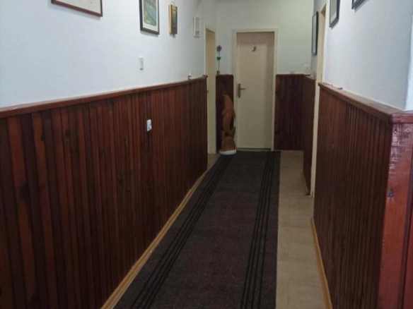 Kuća 130 m² na placu od 670 m² u mirnom zelenom okruženju – Danilovgrad