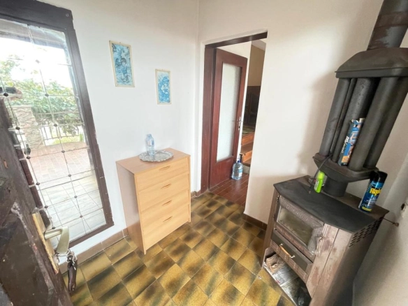 Kuća 83 m² sa placom od 186 m² i voćnjakom – Sutomore, Bar