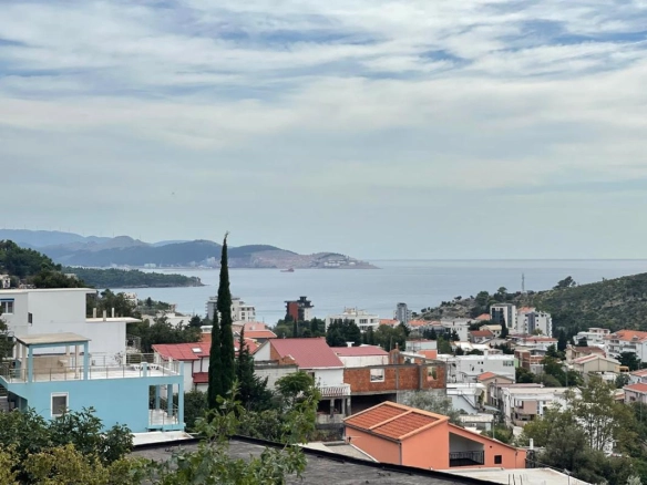 Kuća 83 m² sa placom od 186 m² i voćnjakom – Sutomore, Bar