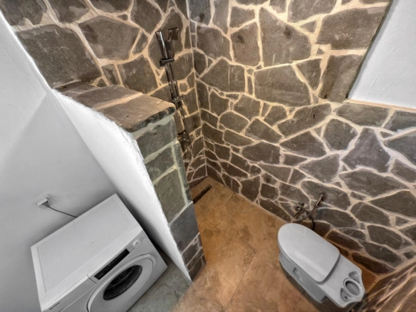 Kuća 100 m² sa pogledom na more i Skadarsko jezero – Dobra Voda, Bar